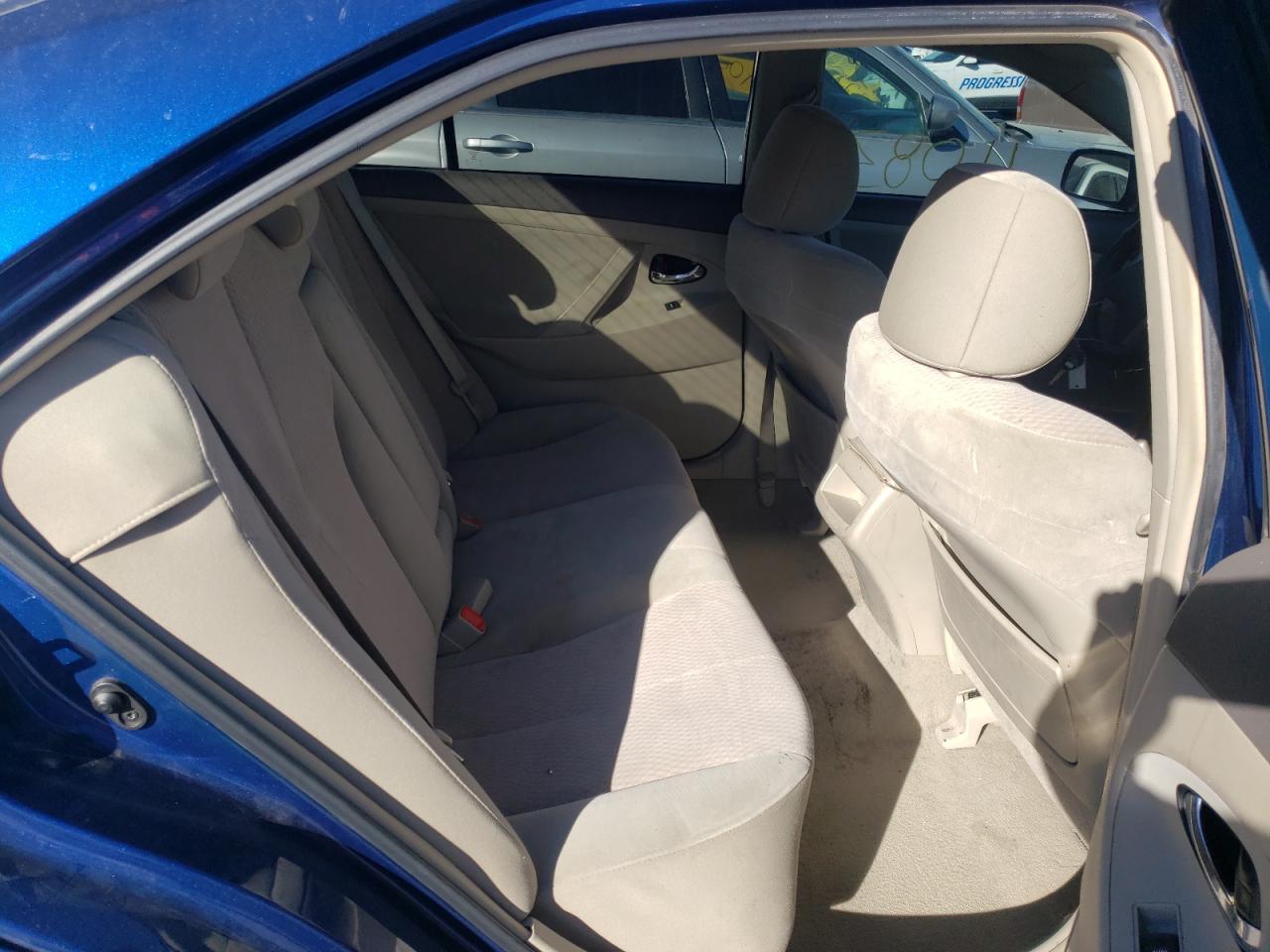 Photo 6 from auction – 2011 TOYOTA CAMRY BASE with VIN 4T4BF3EK2BR142611