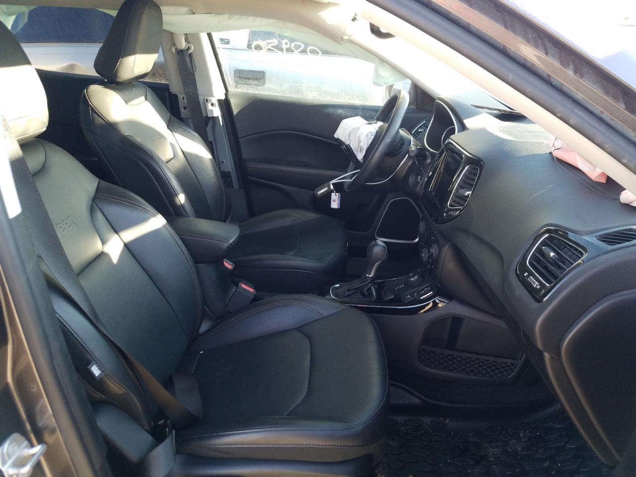 Photo 5 from auction – 2019 JEEP COMPASS LI with VIN 3C4NJDCB5KT619156