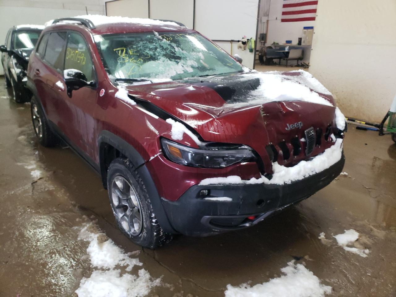 JEEP CHEROKEE T 2020 with VIN 1C4PJMBX2LD633772 - Photo from auction