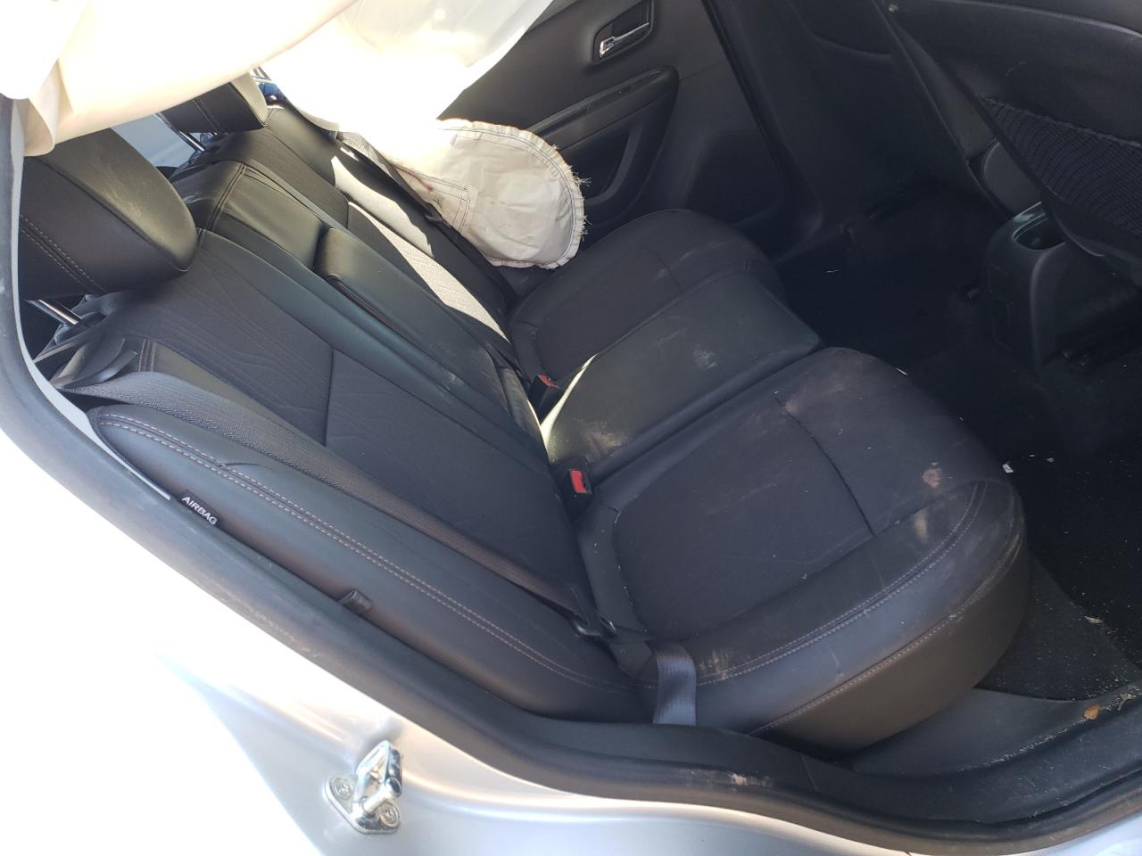 Photo 6 from auction – 2020 CHEVROLET TRAX 1LT with VIN KL7CJLSB0LB016957