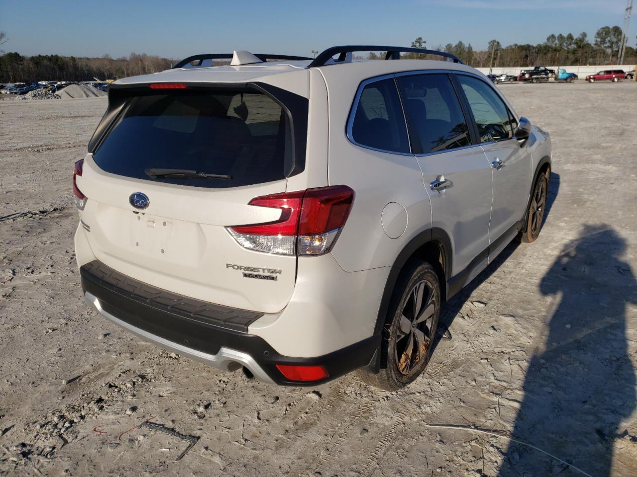 Photo 4 from auction – 2019 SUBARU FORESTER T with VIN JF2SKAWC6KH428798