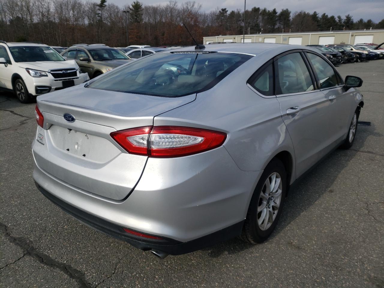 Photo 4 from auction – 2016 FORD FUSION S with VIN 3FA6P0G73GR293885