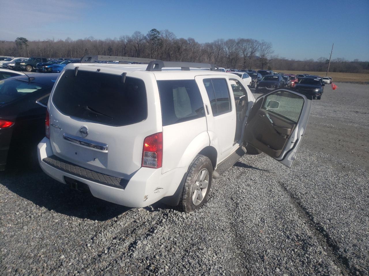 Zdjęcie 4 z aukcji – 2011 NISSAN PATHFINDER z VIN 5N1AR1NN8BC624503