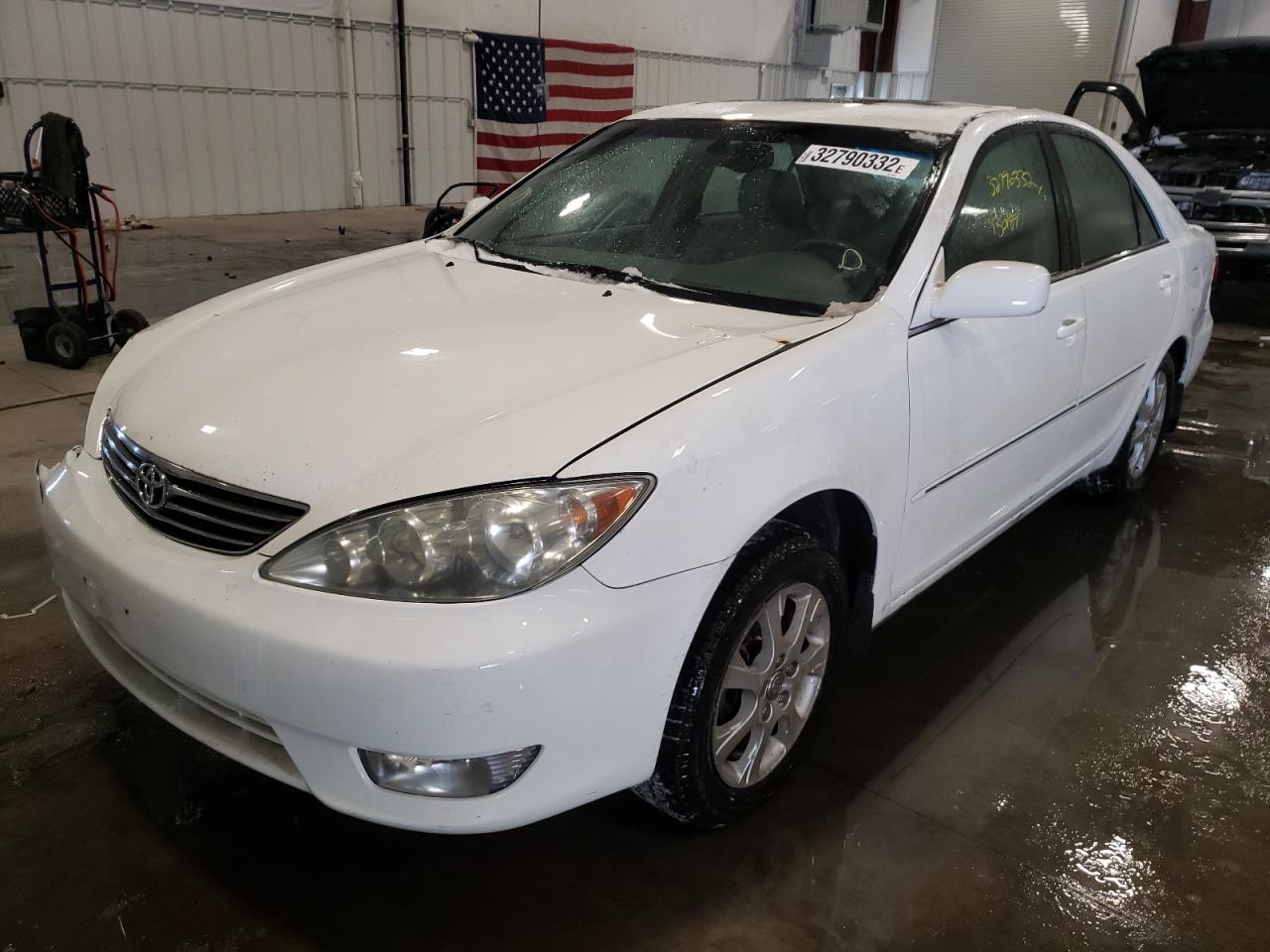 Photo 2 from auction – 2006 TOYOTA CAMRY LE with VIN 4T1BE30K95U388225