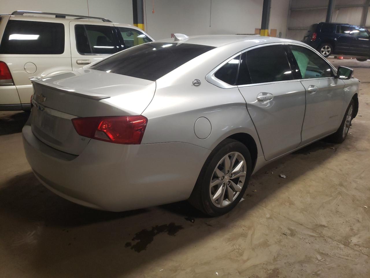 Photo 4 from auction – 2018 CHEVROLET IMPALA LT with VIN 2G1105S36J9118739