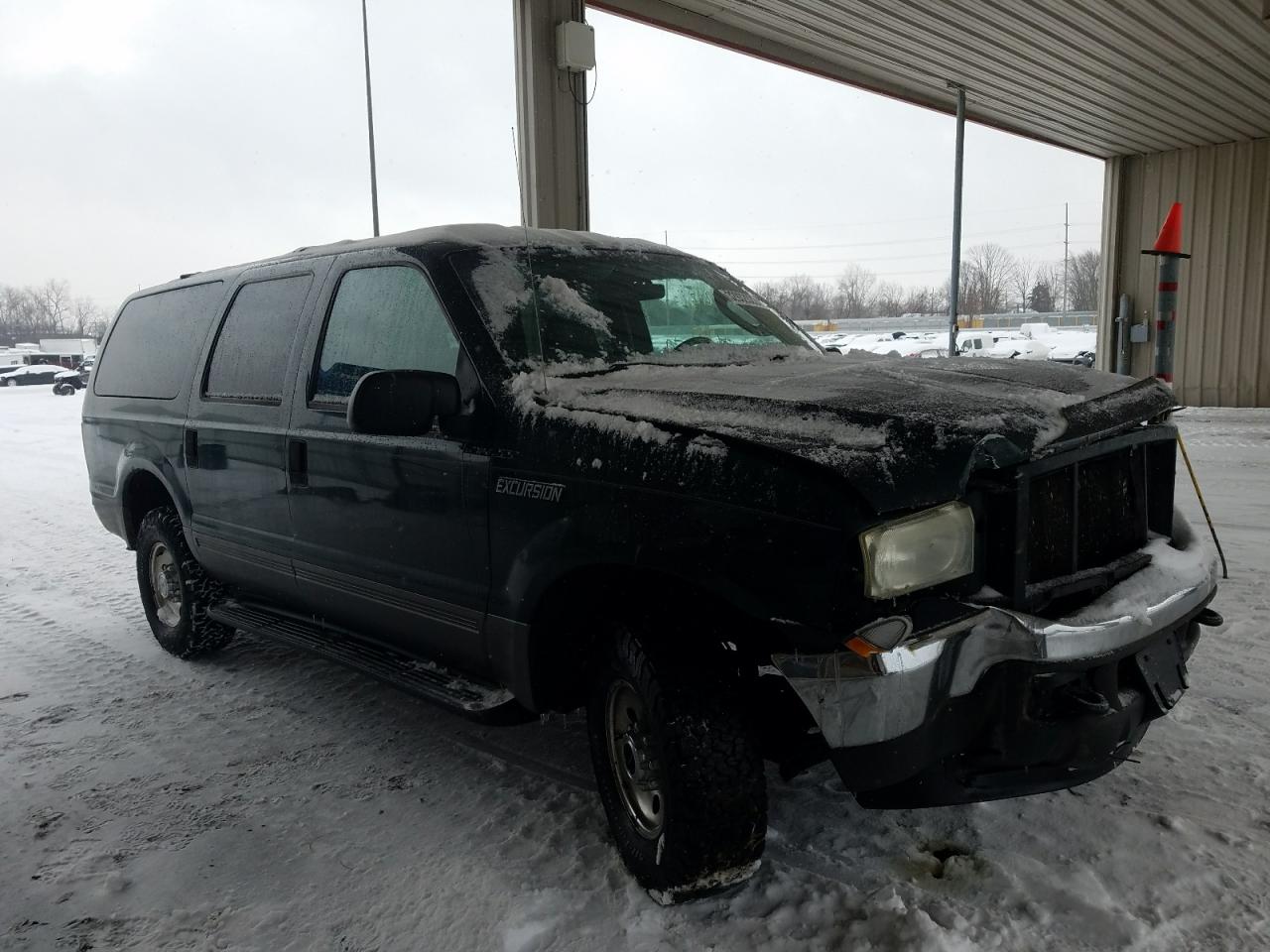 FORD EXCURSION 2004 with VIN 1FMNU41L64EC04588 - Photo from auction