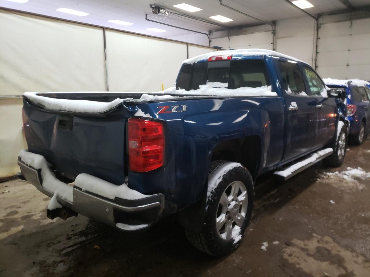 Photo 4 from auction – 2018 CHEVROLET SILVERADO with VIN 1GC1KWEY1JF100896