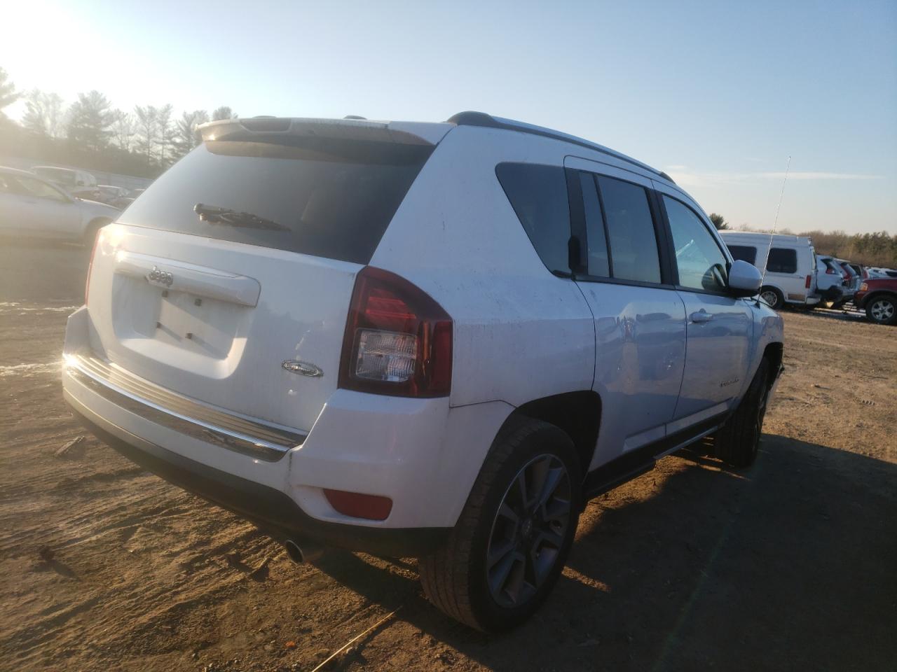 Photo 4 from auction – 2016 JEEP COMPASS LA with VIN 1C4NJCEA5GD536161
