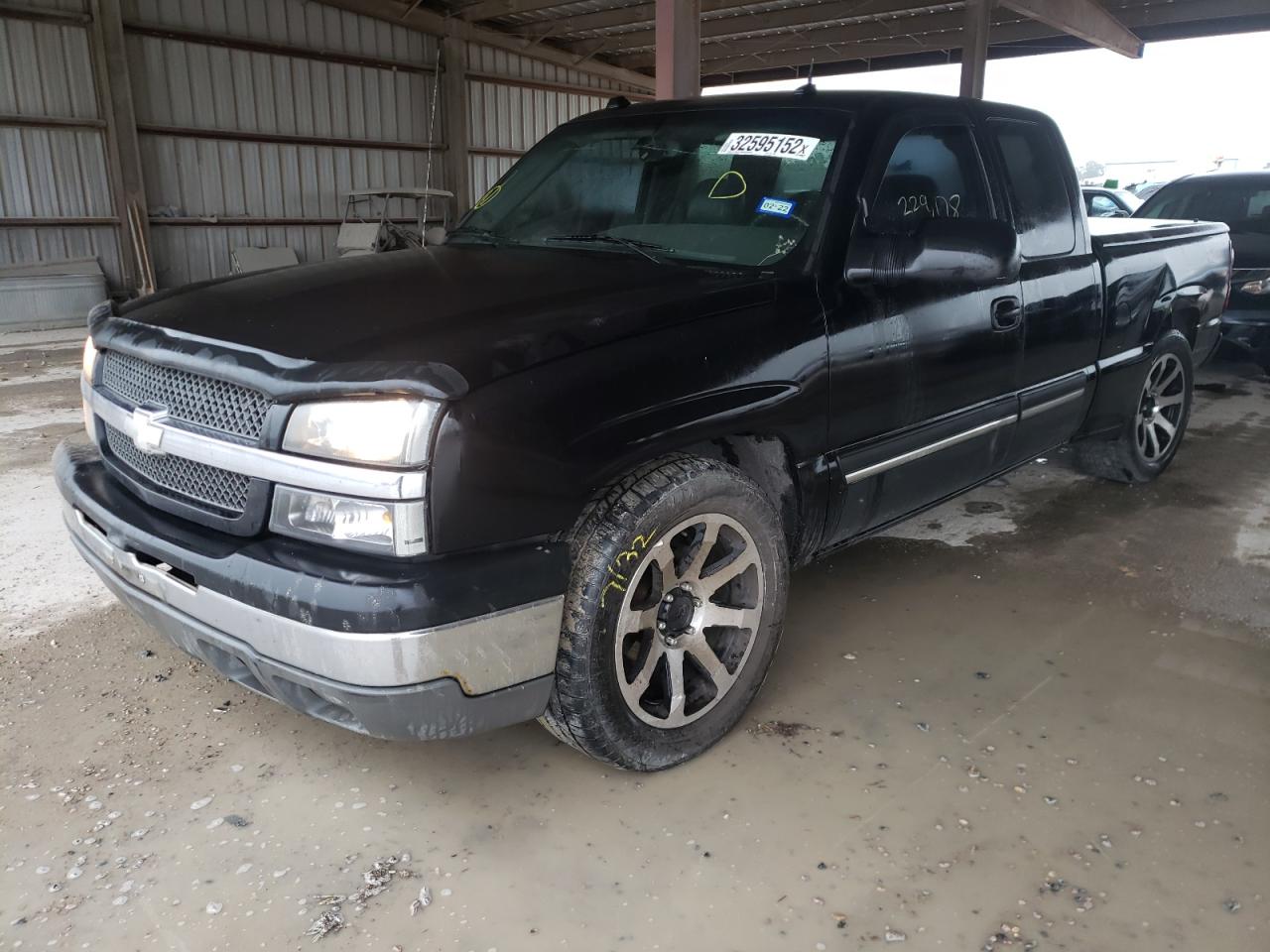 Photo 2 from auction – 2004 CHEVROLET SILVERADO with VIN 1GCEC19T04Z146688