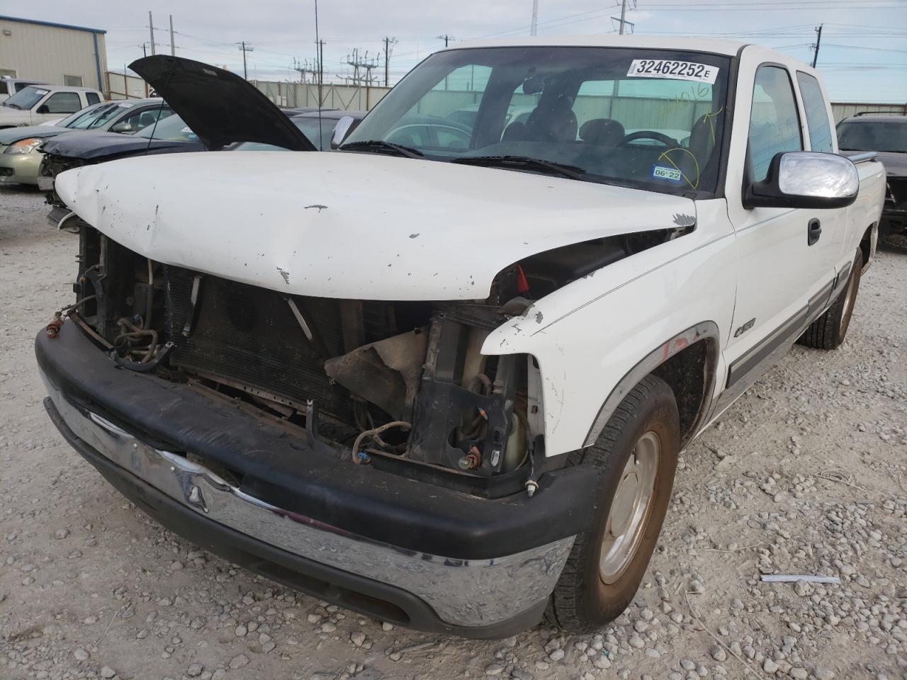 Photo 2 from auction – 2001 CHEVROLET SILVERADO with VIN 2GCEC19T511261016