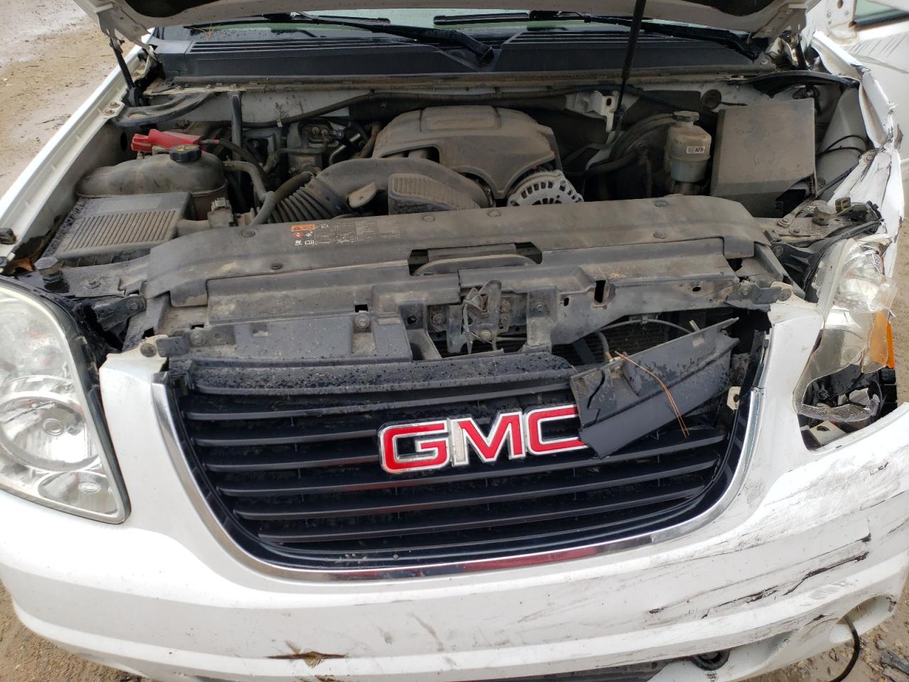 Photo 7 from auction – 2011 GMC YUKON SLT with VIN 1GKS1CE01BR268705