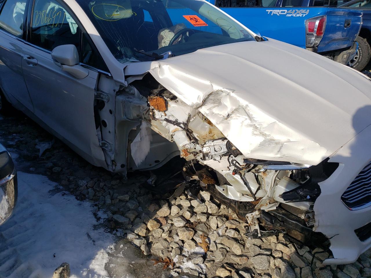 Photo 9 from auction – 2016 FORD FUSION SE with VIN 3FA6P0T93GR373016