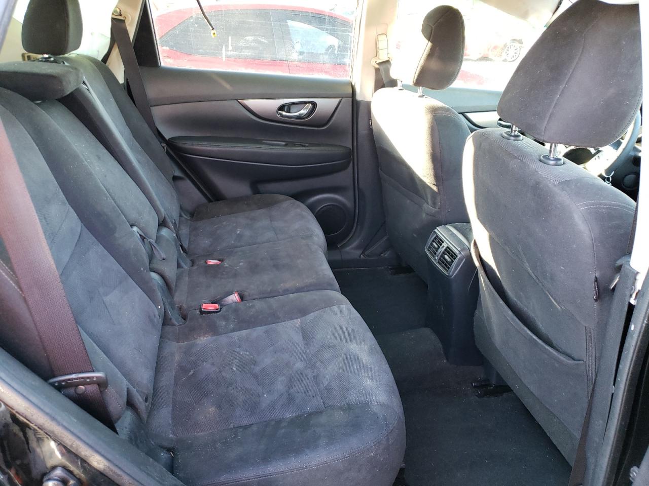 صورة رقم 6 من المزاد - 2015 NISSAN ROGUE S مع VIN KNMAT2MT7FP518652