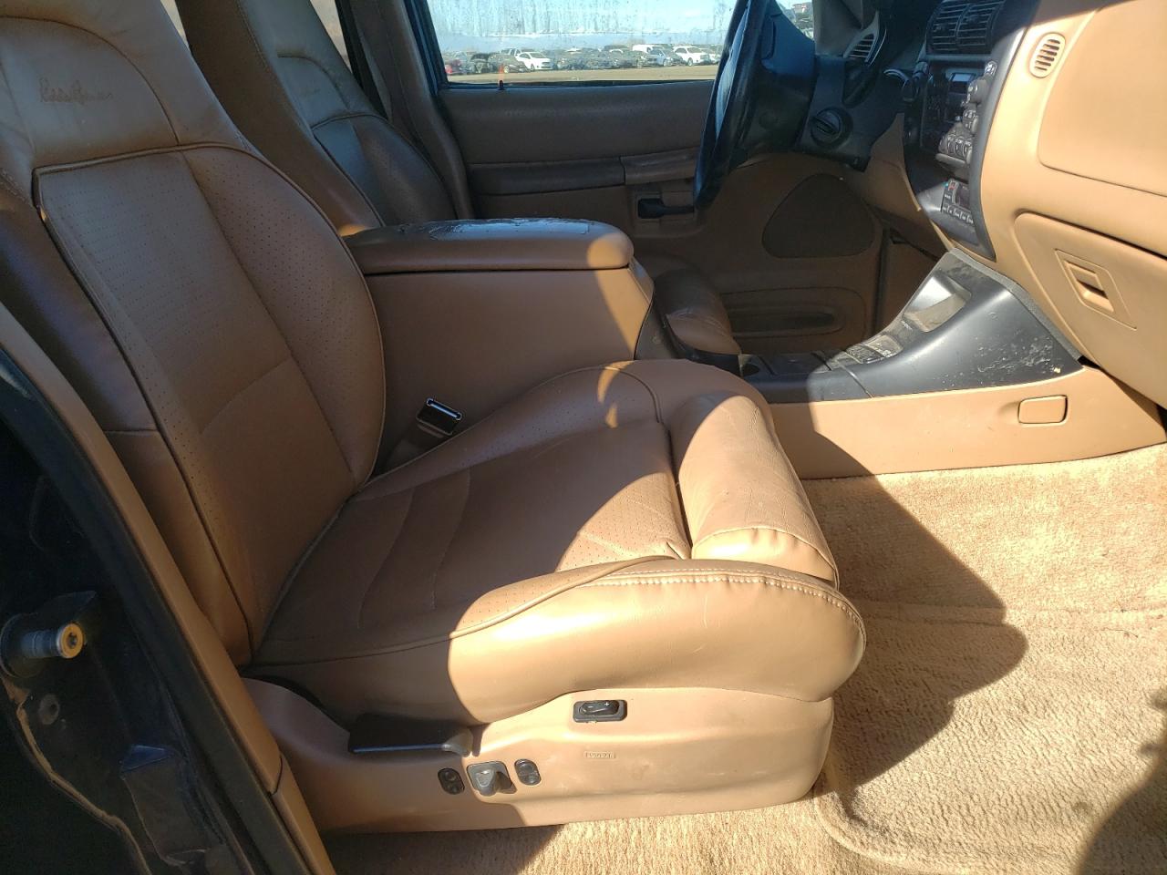 Photo 5 from auction – 1996 FORD EXPLORER with VIN 1FMDU34X7TZA63493