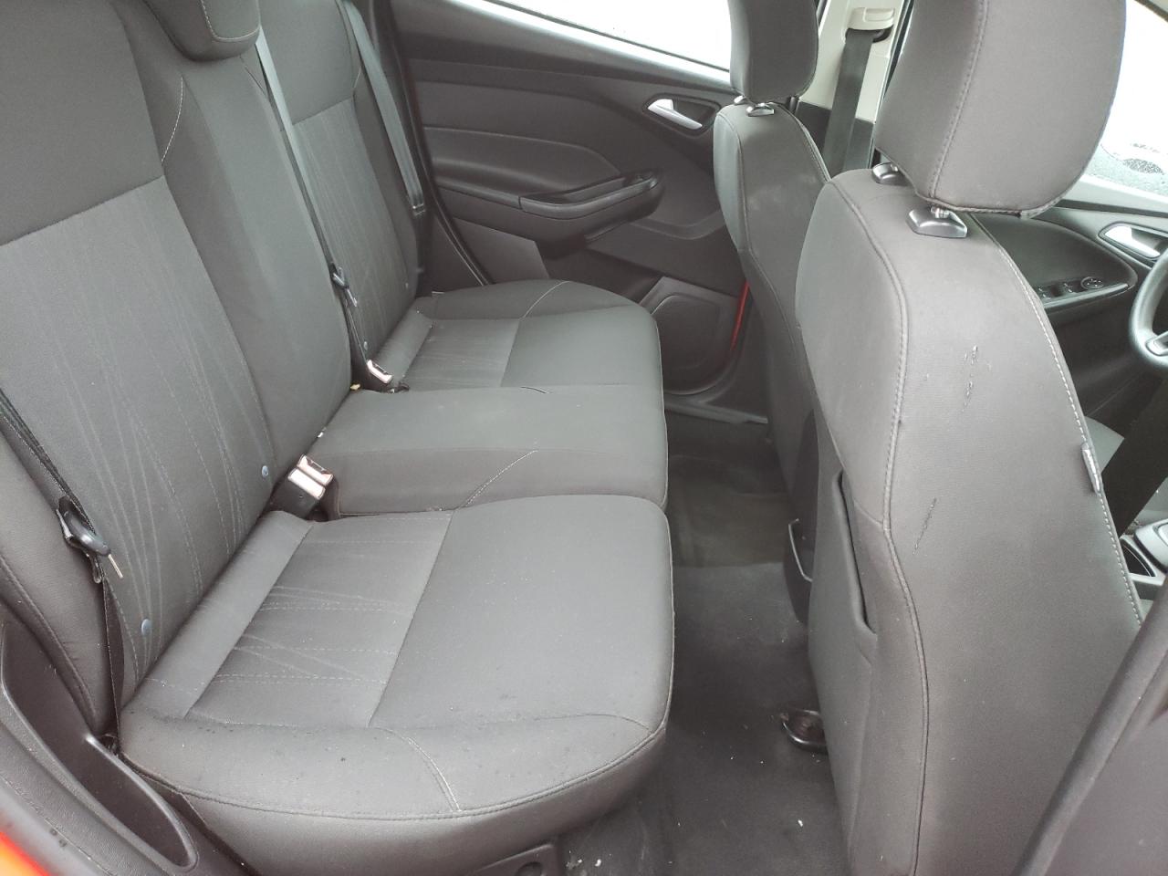 Photo 6 from auction – 2015 FORD FOCUS SE with VIN 1FADP3K25FL233155