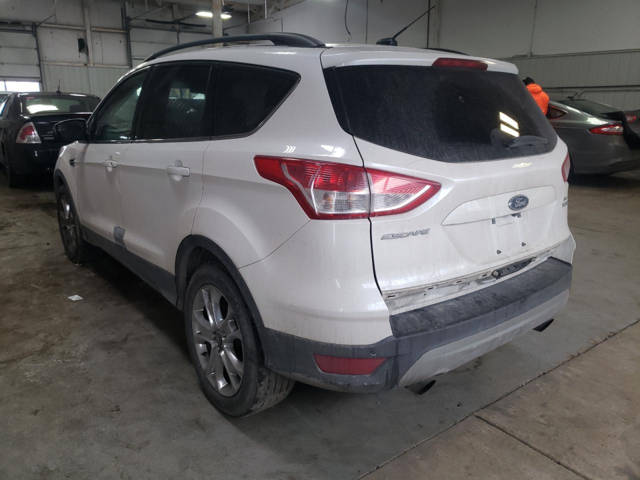 Photo 3 from auction – 2016 FORD ESCAPE SE with VIN 1FMCU9G92GUC09555