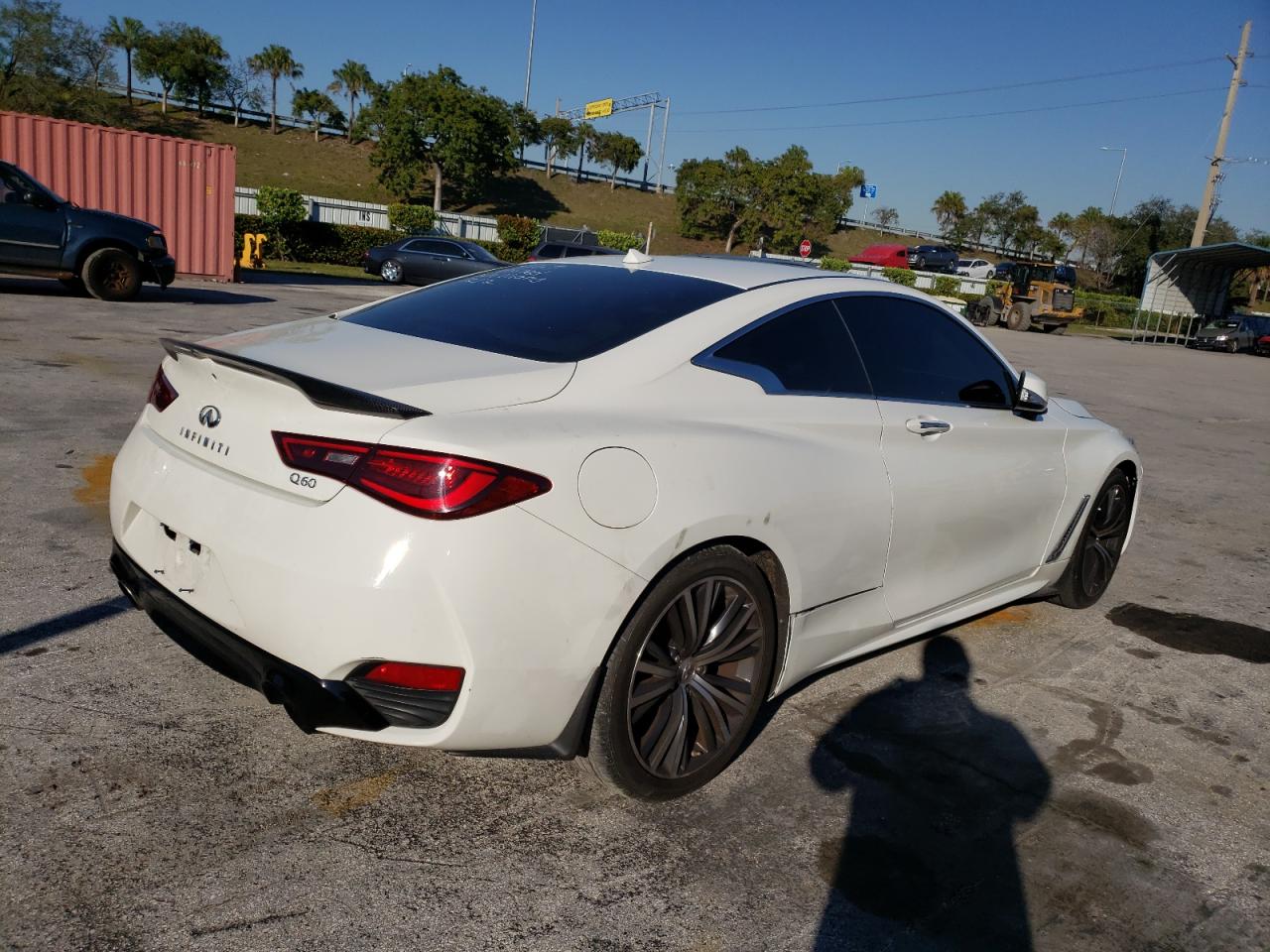 Photo 4 from auction – 2017 INFINITI Q60 PREMIU with VIN JN1EV7EK9HM360563
