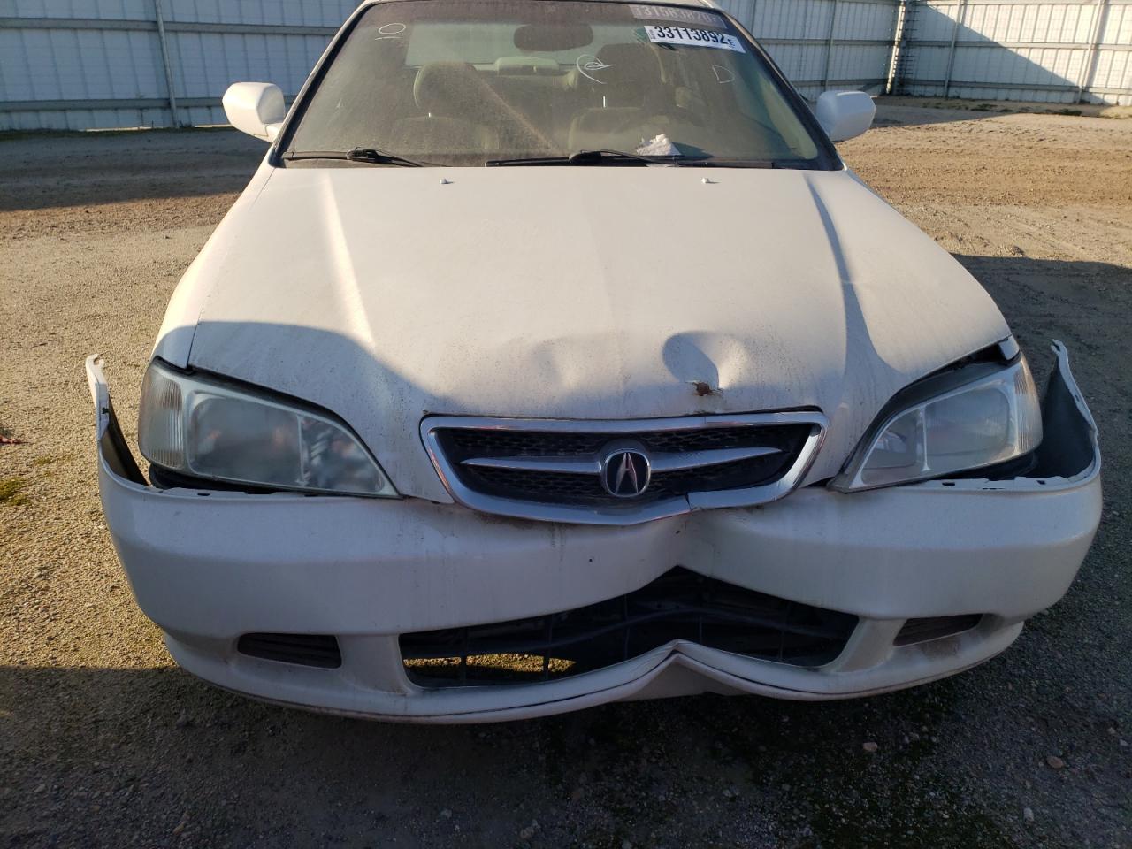 Photo 9 from auction – 2000 ACURA 3.2TL with VIN 19UUA5661YA002693