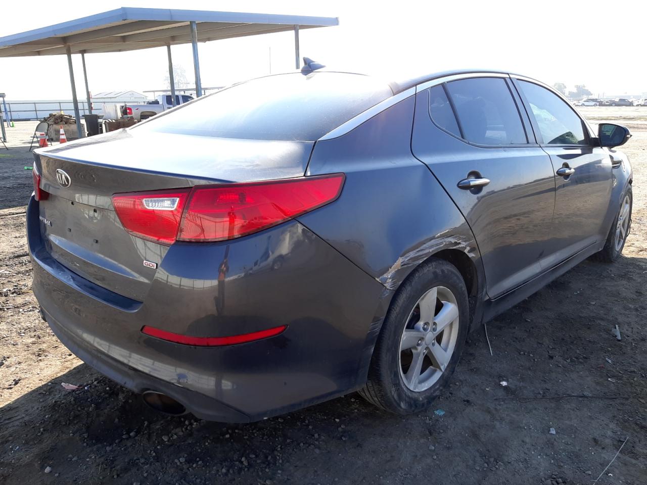 Photo 4 from auction – 2015 KIA OPTIMA LX with VIN KNAGM4A79F5621798