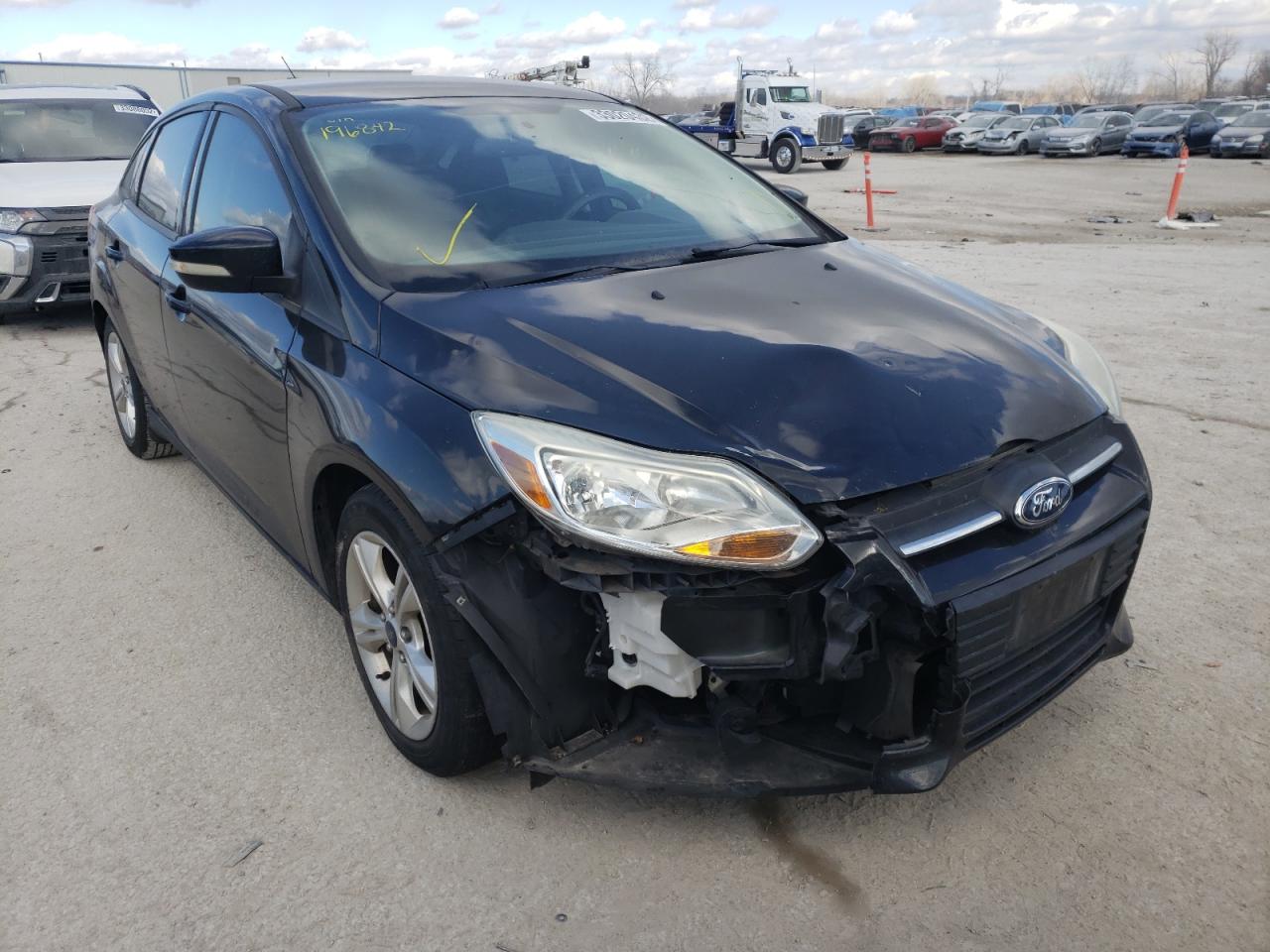 FORD FOCUS SE 2014 с VIN 1FADP3F21EL196842 - Фото с аукциона