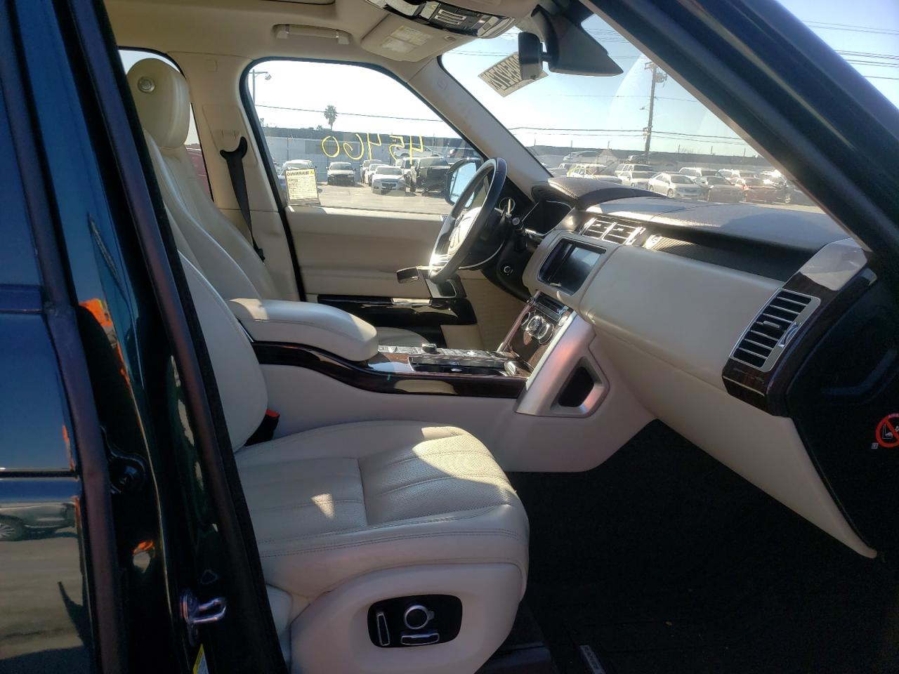 Photo 5 from auction – 2016 LAND ROVER RANGE ROVE with VIN SALGS2KF5GA289704