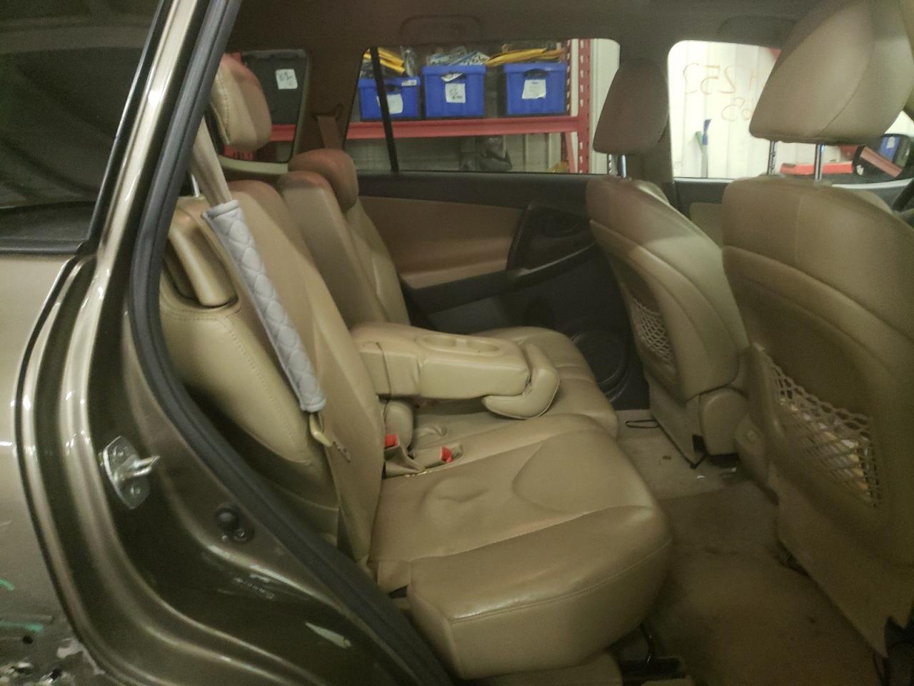 Photo 6 from auction – 2010 TOYOTA RAV4 LIMIT with VIN 2T3DF4DV1AW032725