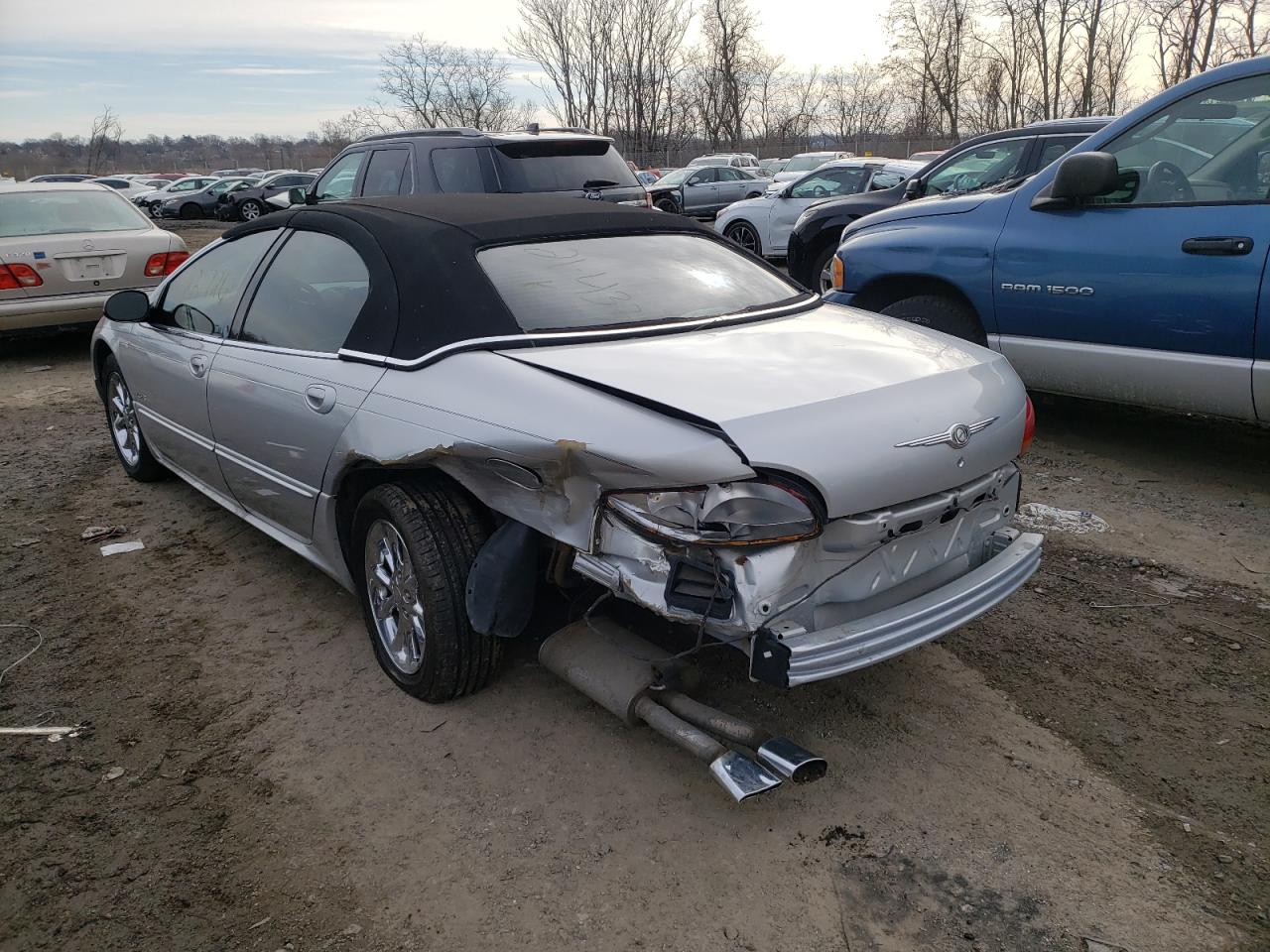 Photo 3 from auction – 2000 CHRYSLER LHS with VIN 2C3HC56G0YH339204