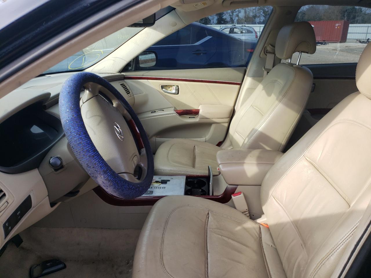 Photo 5 from auction – 2007 HYUNDAI AZERA SE with VIN KMHFC46F97A166389