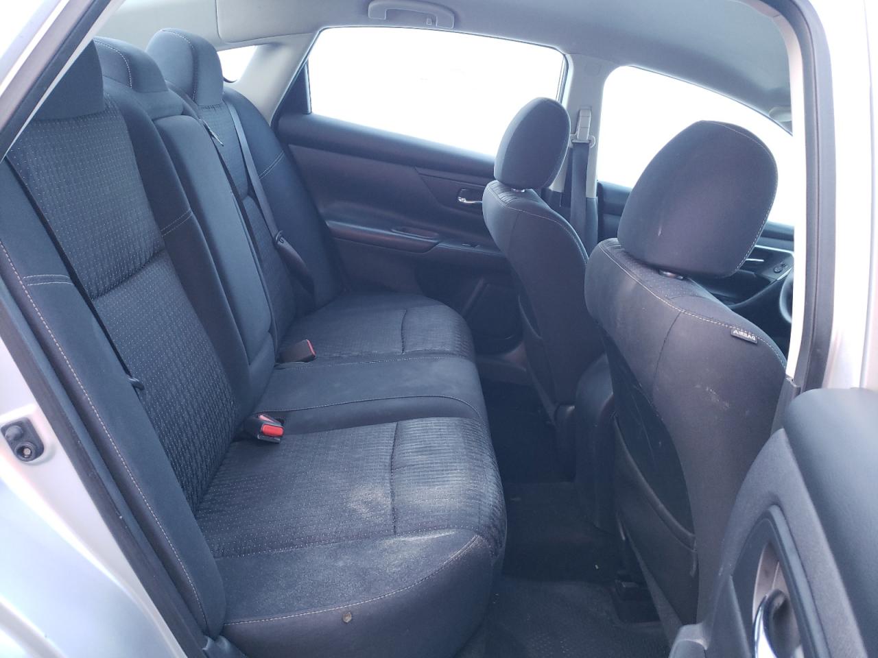 Photo 6 from auction – 2016 NISSAN ALTIMA 2.5 with VIN 1N4AL3AP1GN376878