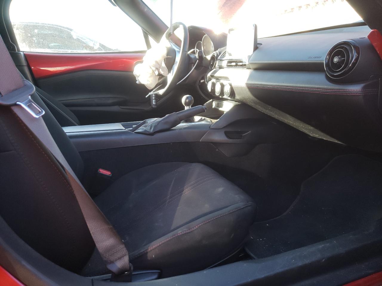 Photo 5 from auction – 2017 MAZDA MX-5 MIATA with VIN JM1NDAC79H0122036