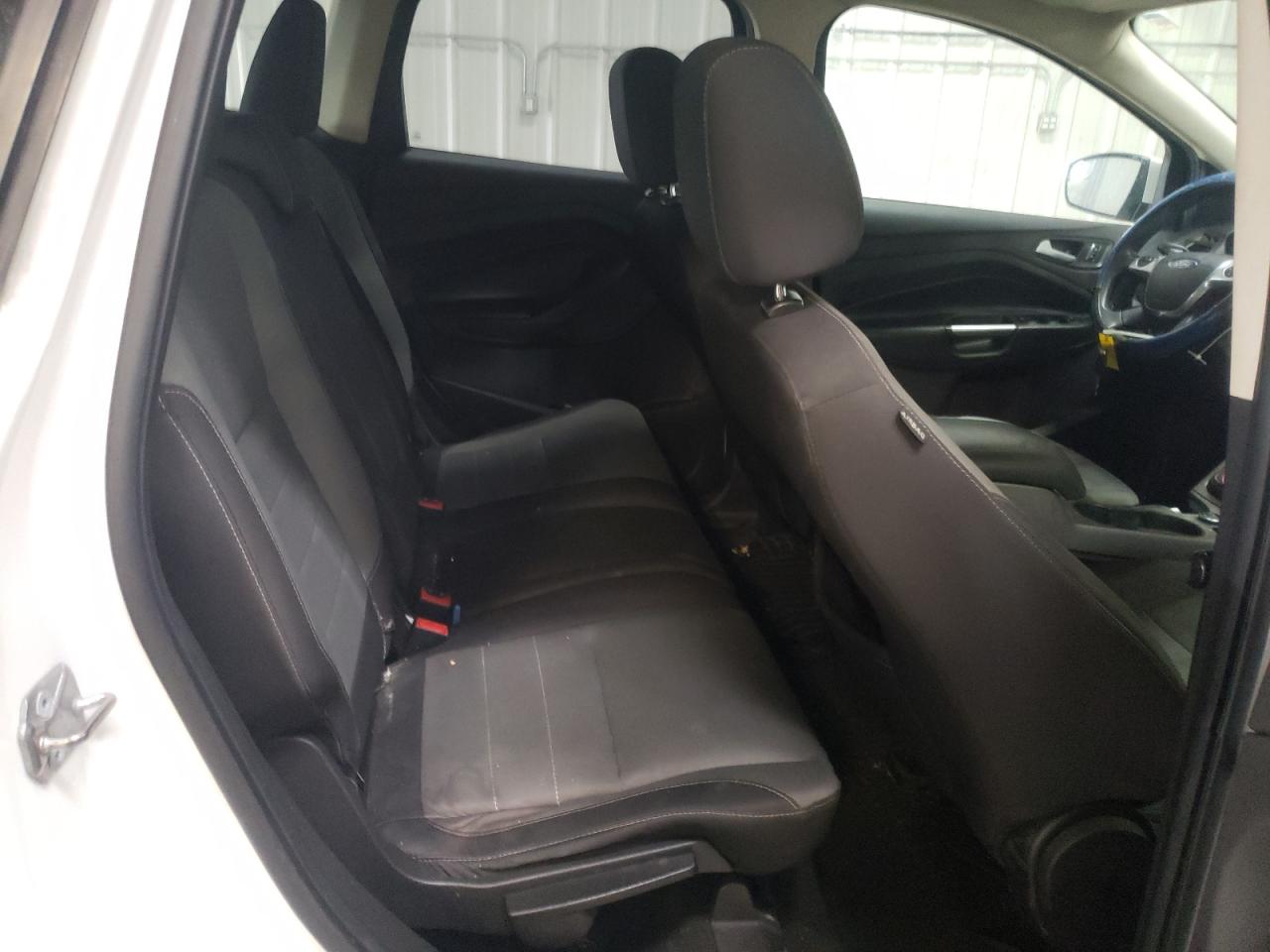 Photo 6 from auction – 2016 FORD ESCAPE SE with VIN 1FMCU9G92GUC09555