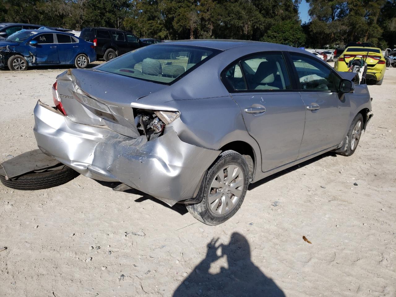Photo 4 from auction – 2012 HONDA CIVIC LX with VIN 19XFB2F5XCE091339