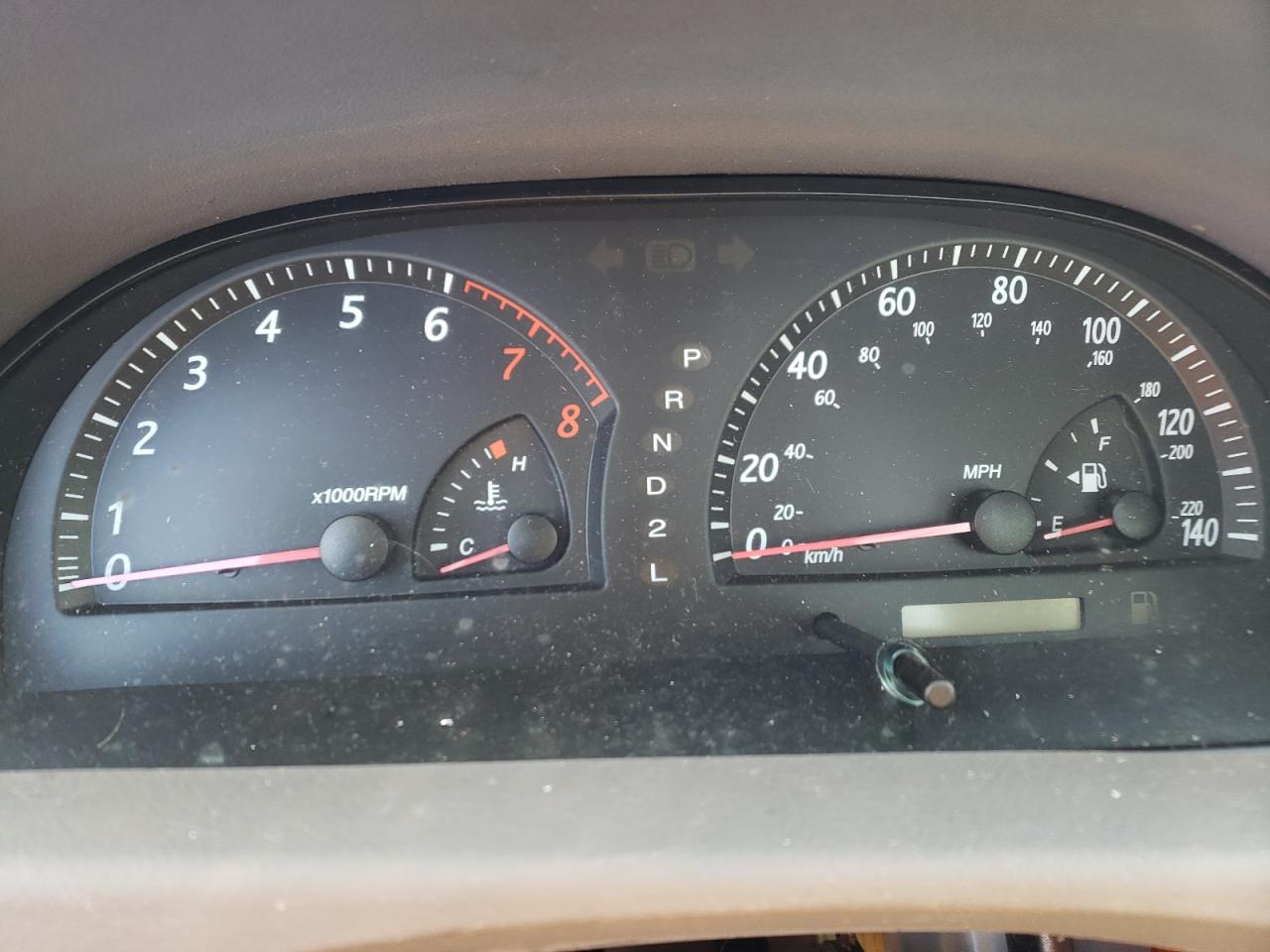 Photo 8 from auction – 2003 TOYOTA CAMRY LE with VIN 4T1BE30KX3U670029