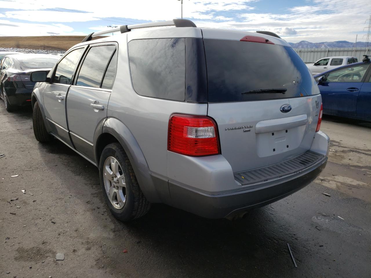 Photo 3 from auction – 2005 FORD FREESTYLE with VIN 1FMDK05155GA55776