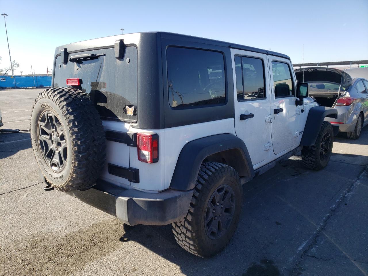 Photo 4 from auction – 2017 JEEP WRANGLER U with VIN 1C4BJWDG1HL512747