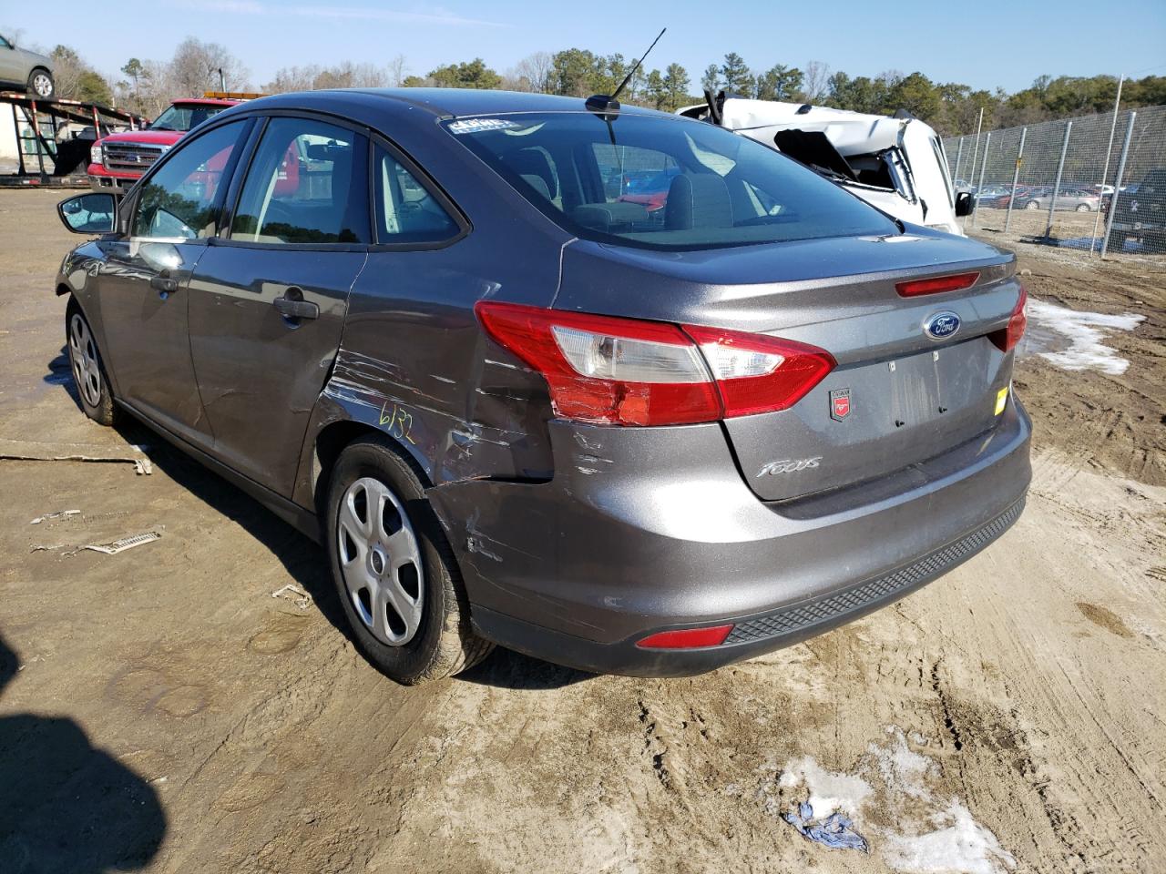 Photo 3 from auction – 2014 FORD FOCUS S with VIN 1FADP3E27EL202290