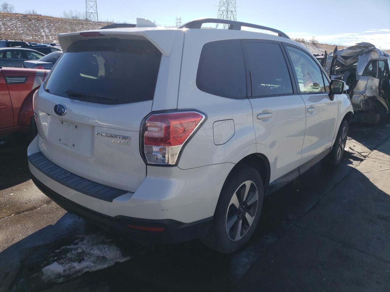 Photo 4 from auction – 2017 SUBARU FORESTER 2 with VIN JF2SJAGC1HH582622