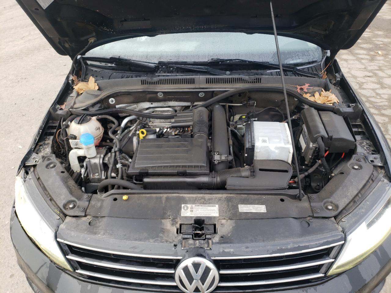 Photo 7 from auction – 2017 VOLKSWAGEN JETTA S with VIN 3VW2B7AJ6HM226102