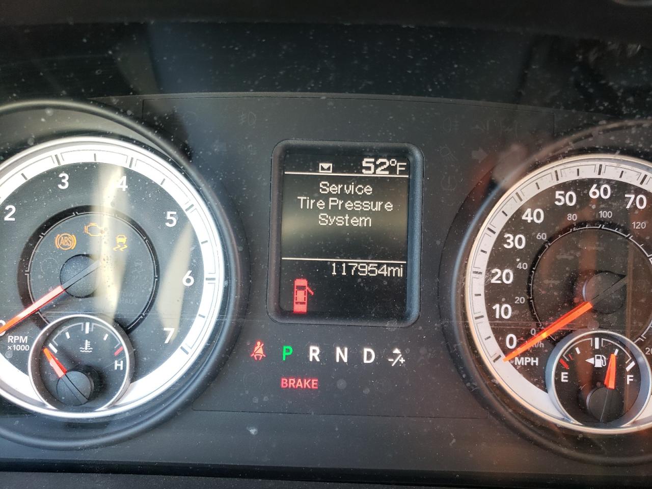Photo 8 from auction – 2013 RAM 1500 ST with VIN 1C6RR7KT6DS654483
