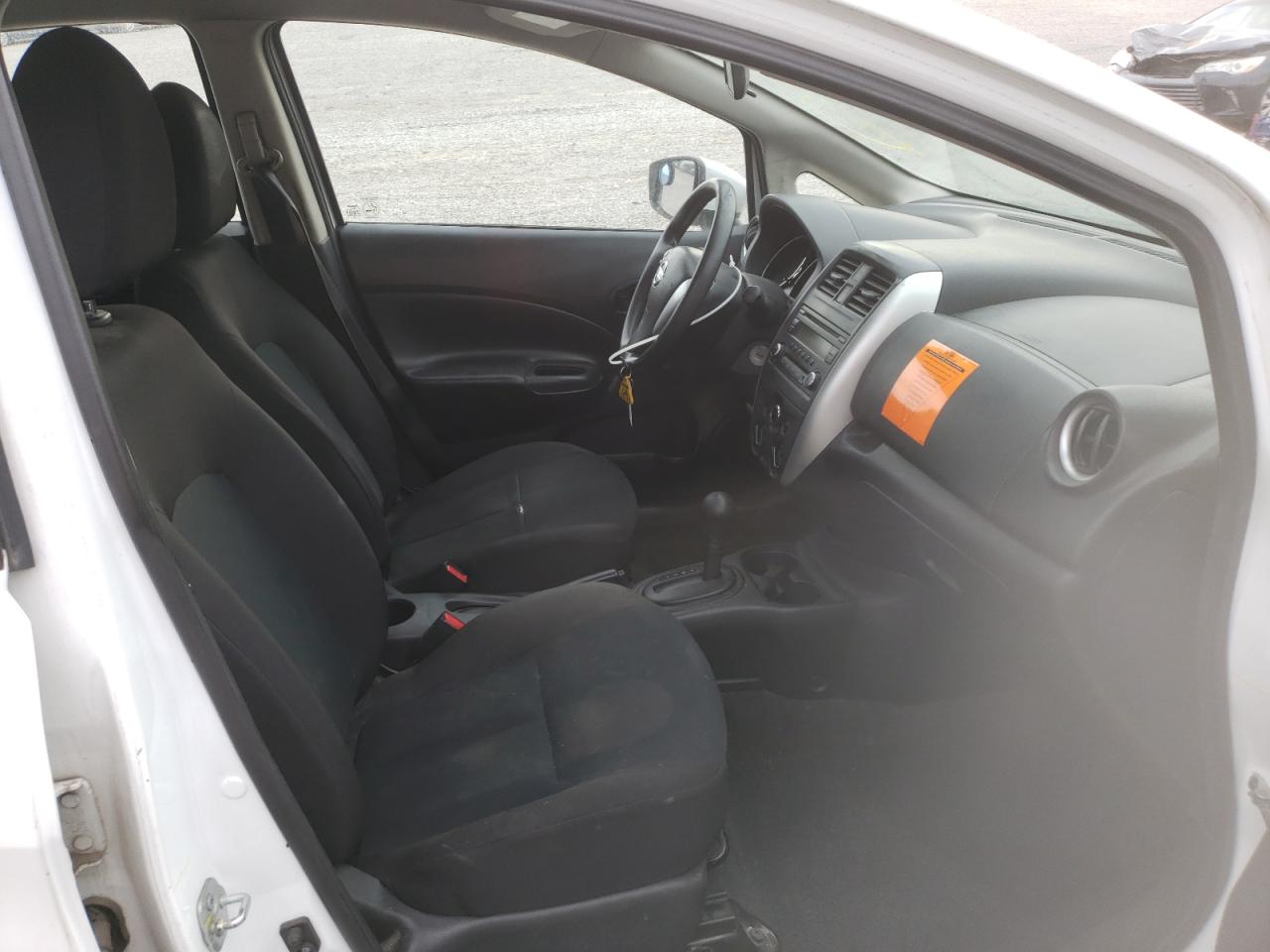 Photo 5 from auction – 2015 NISSAN VERSA NOTE with VIN 3N1CE2CP2FL439511