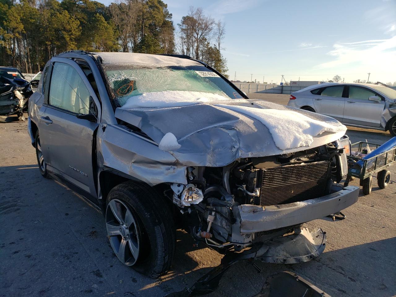 JEEP COMPASS LA 2017 with VIN 1C4NJCEA6HD102039 - Photo from auction