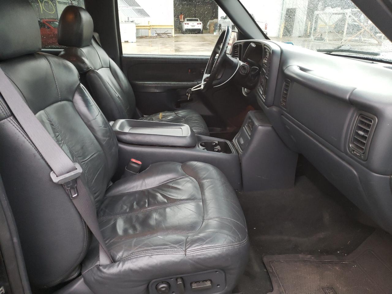 Photo 5 from auction – 2000 CHEVROLET SILVERADO with VIN 2GCEC19T5Y1269028