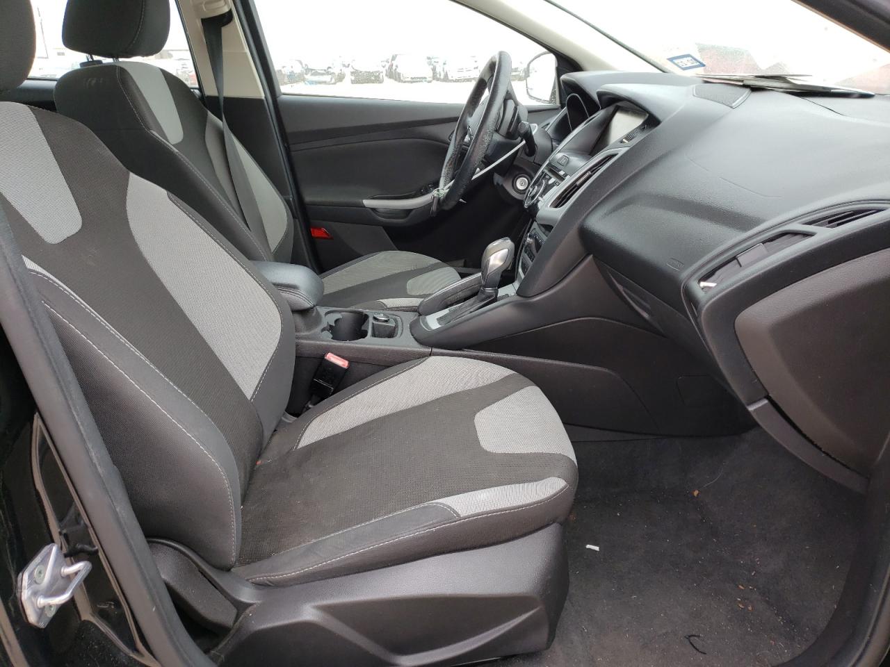 Photo 5 from auction – 2013 FORD FOCUS SE with VIN 1FADP3F24DL192234
