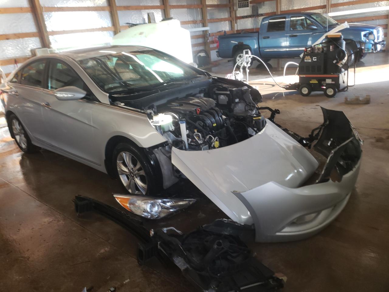 HYUNDAI SONATA SE 2013 with VIN 5NPEC4AC5DH729827 - Photo from auction