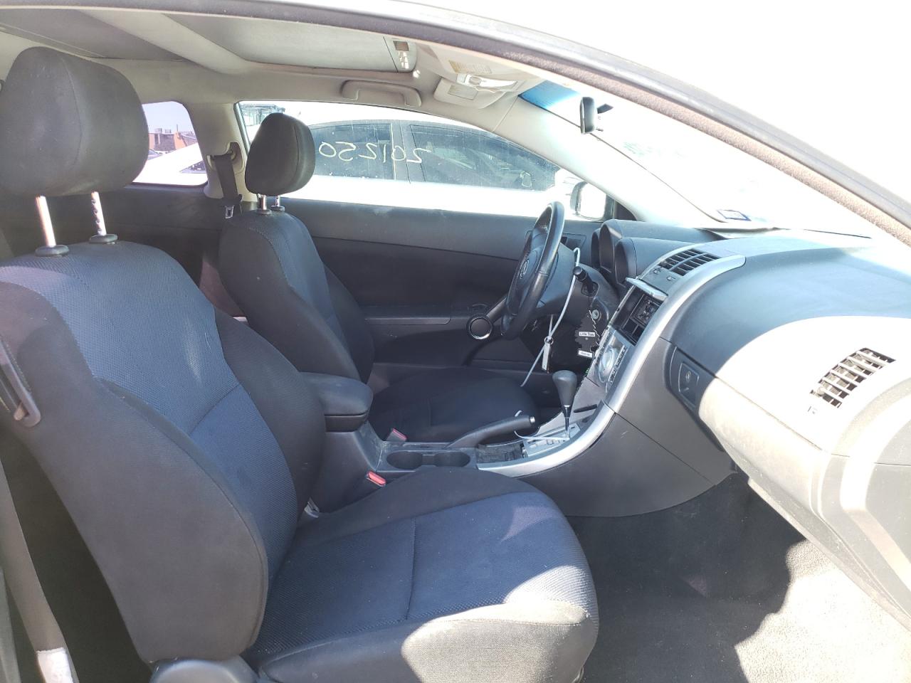 Photo 5 from auction – 2005 SCION TC with VIN JTKDE177450019260