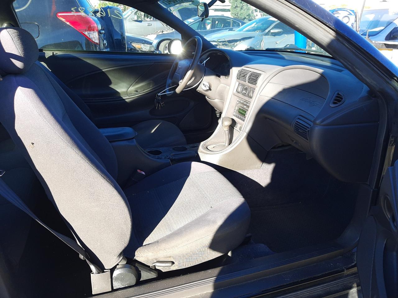 Photo 5 from auction – 2001 FORD MUSTANG with VIN 1FAFP40411F247130