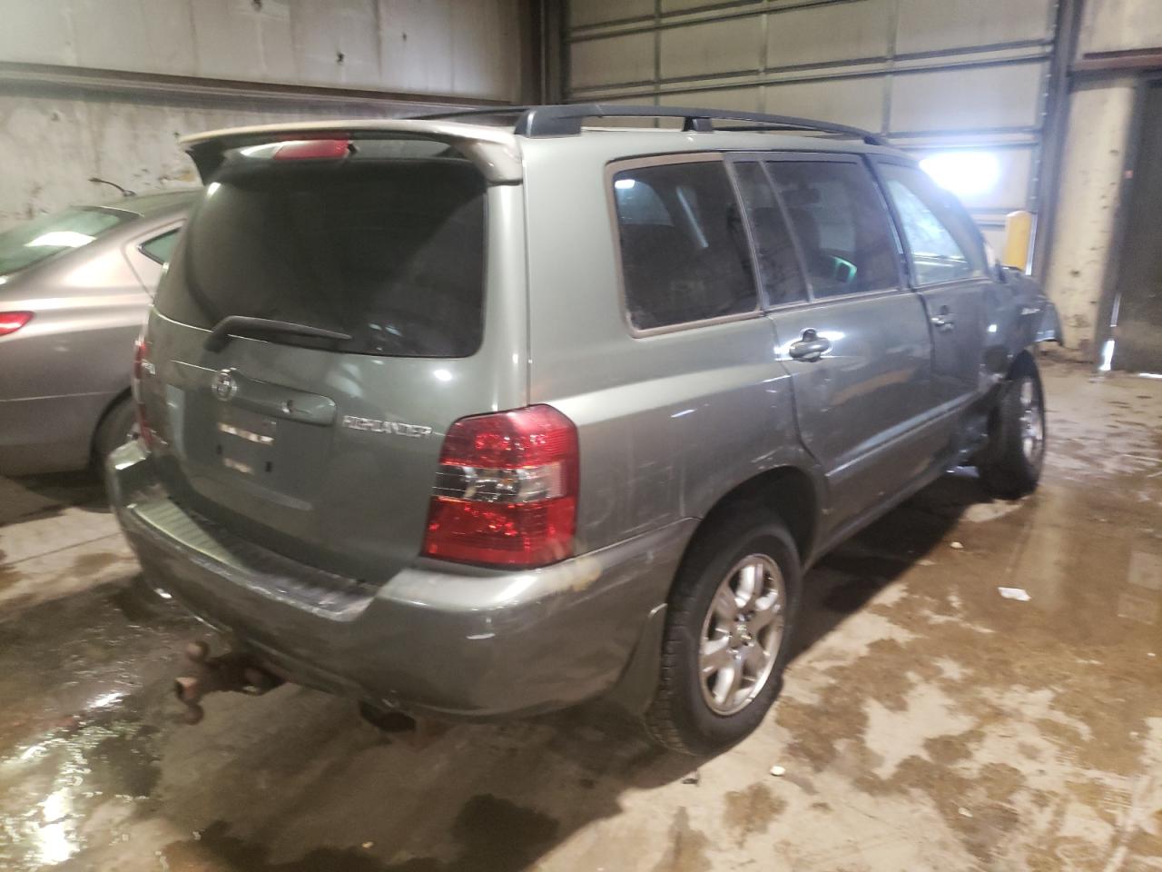 Photo 4 from auction – 2006 TOYOTA HIGHLANDER with VIN JTEEP21AX60152022
