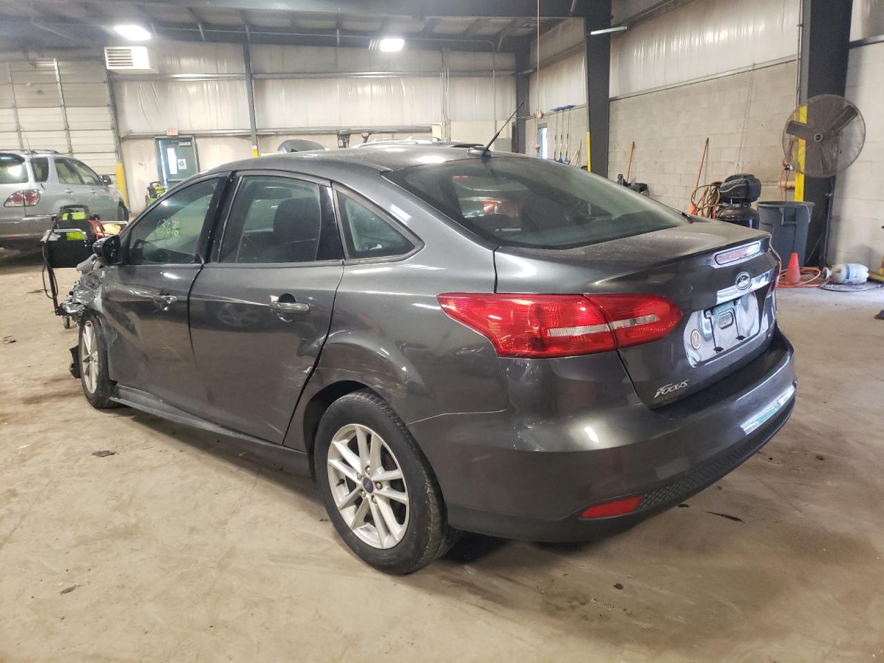 Photo 3 from auction – 2016 FORD FOCUS SE with VIN 1FADP3F23GL308009