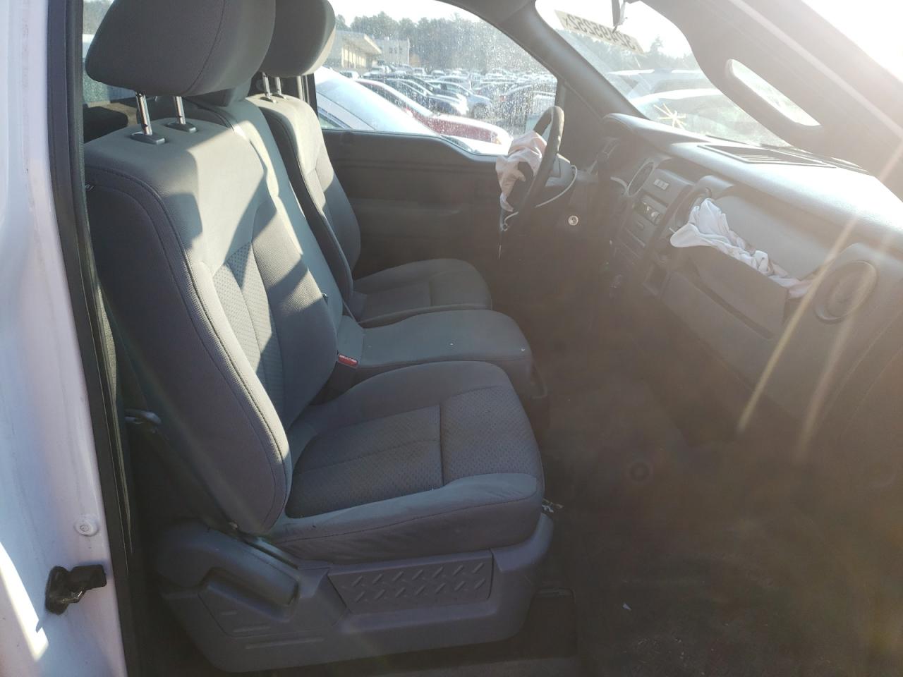 Photo 5 from auction – 2012 FORD F150 with VIN 1FTNF1CF5CKD33989