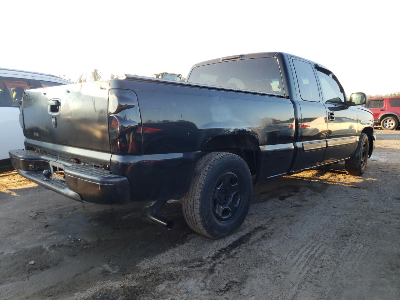 Photo 4 from auction – 2003 CHEVROLET SILVERADO with VIN 1GCEC19V93Z339437